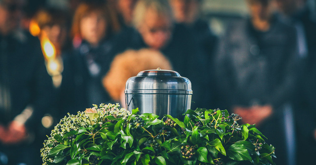 The Practicality of Cremation vs. Burial Weighing the Options Regal