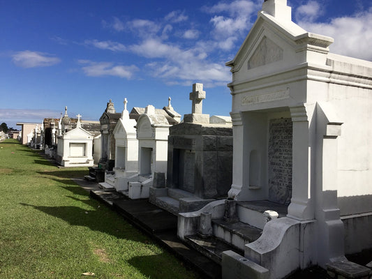 Mausoleums and Underground Burial: Two Distinct Paths to Eternal Rest